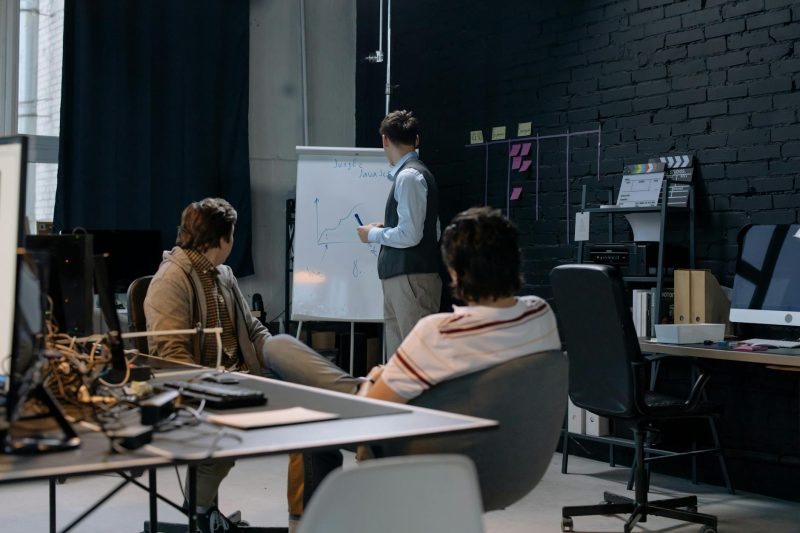 揭秘AI创业的5大陷阱，90%的初创公司都踩过-聚林创库