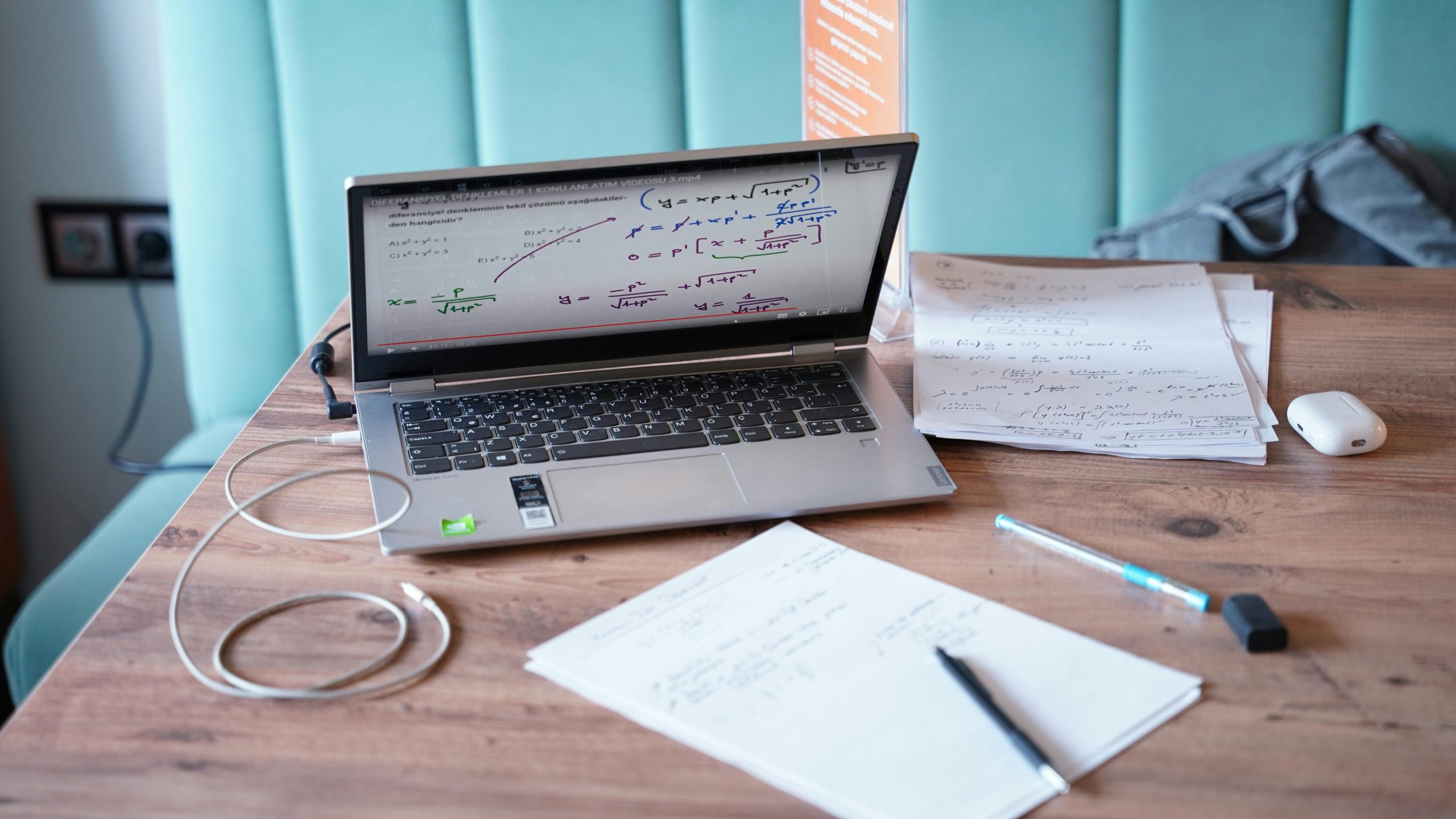 从零开始构建你的被动收入：创建首个在线课程实战指南-聚林创库